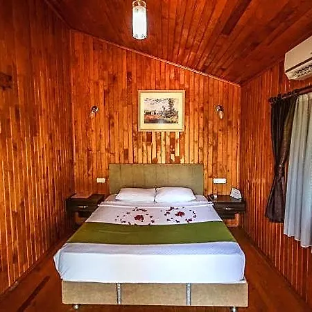 Hotel Cirali Zakkum 3*